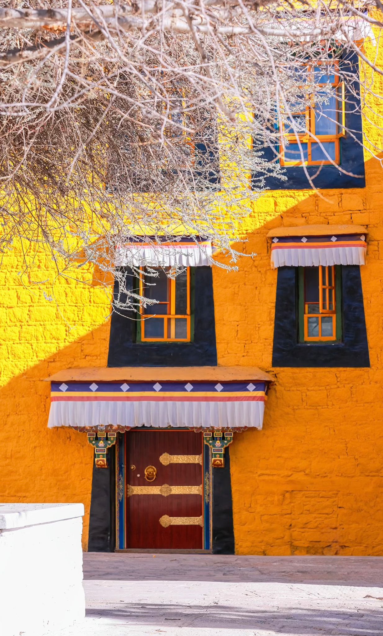 Tibet + Mount Everest (Private Luxury 8-Days all 5*Diamond Grade Hotels)